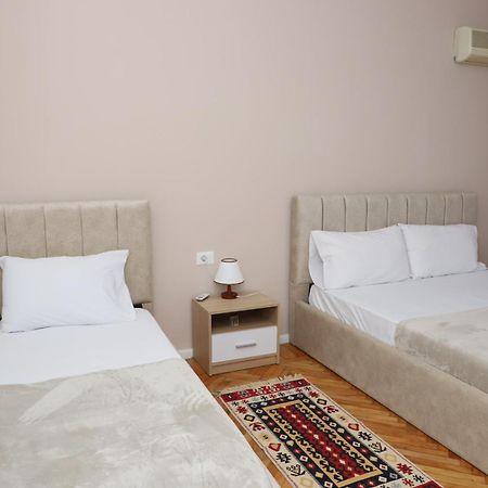 Beratinus Apartment In Berat Center Eksteriør bilde