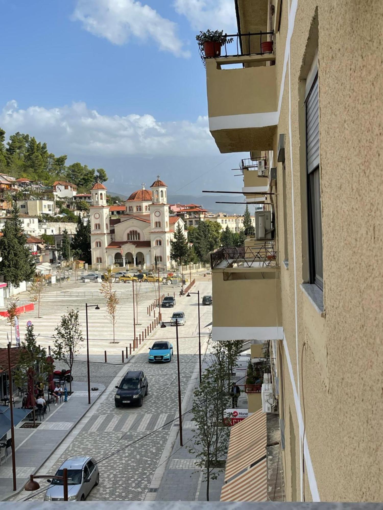 Beratinus Apartment In Berat Center Eksteriør bilde
