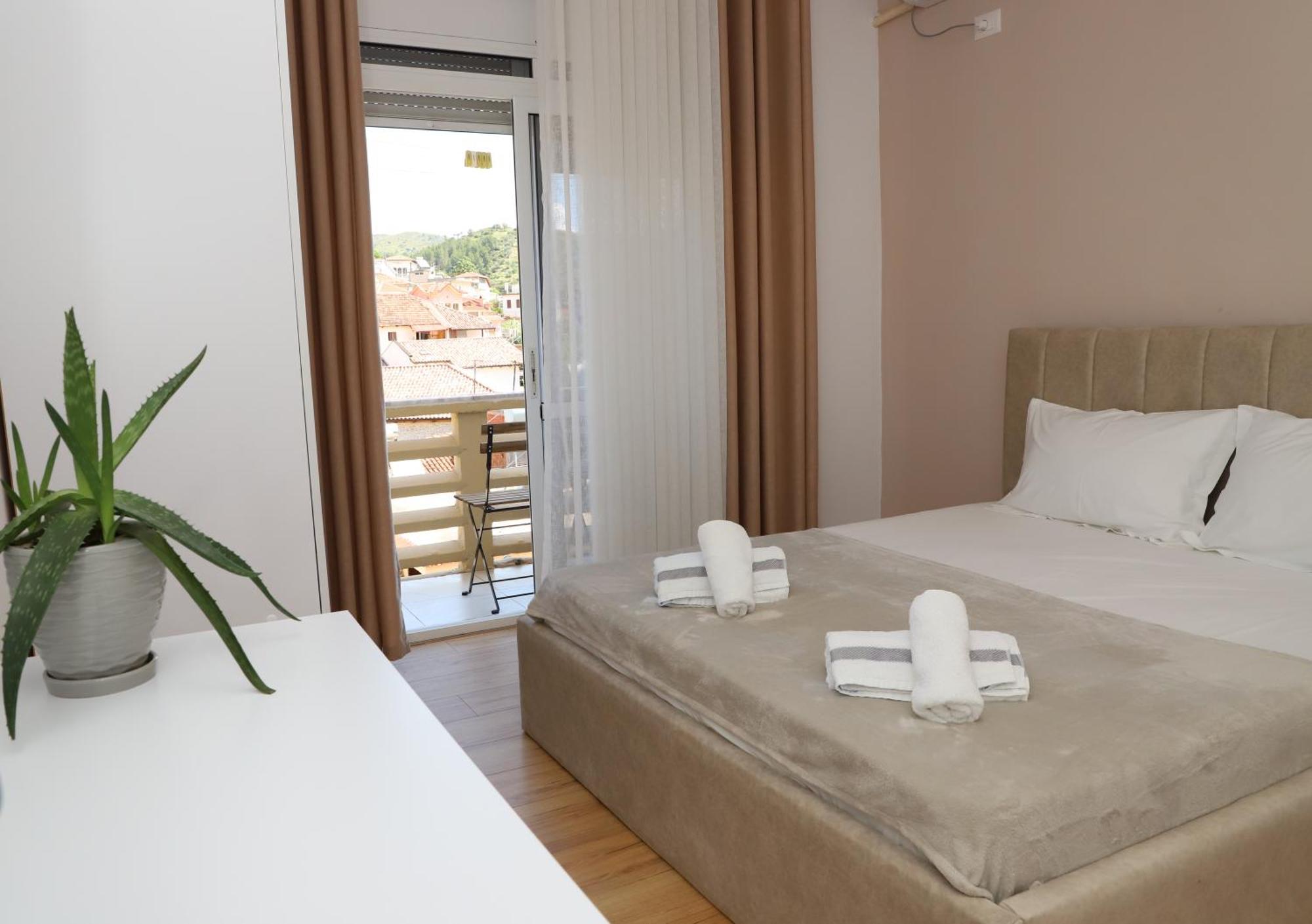 Beratinus Apartment In Berat Center Eksteriør bilde
