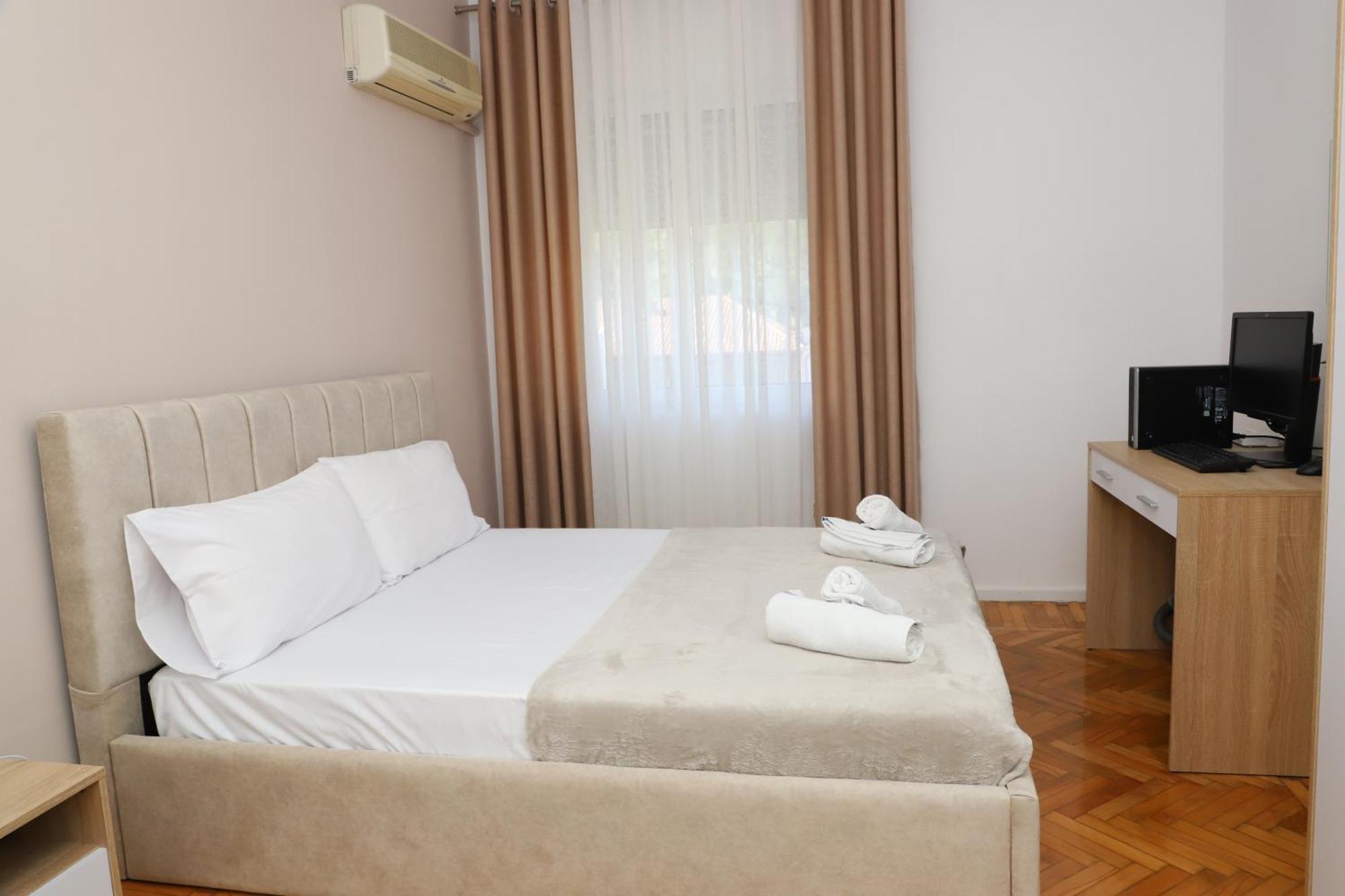 Beratinus Apartment In Berat Center Eksteriør bilde